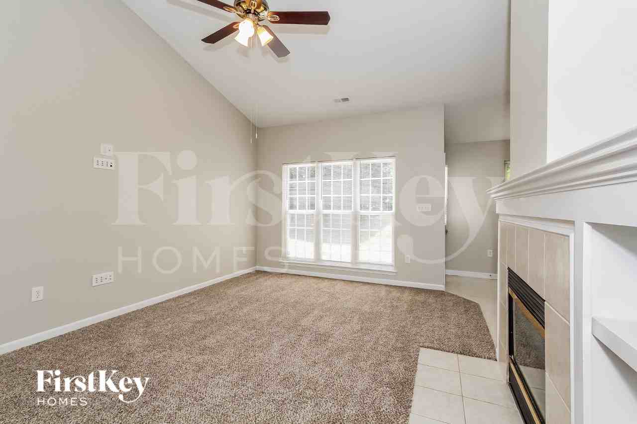 11718 Black Maple Ave - Photo 5 of 16