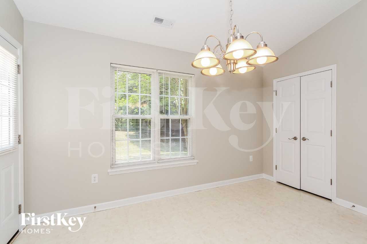 11718 Black Maple Ave - Photo 7 of 16