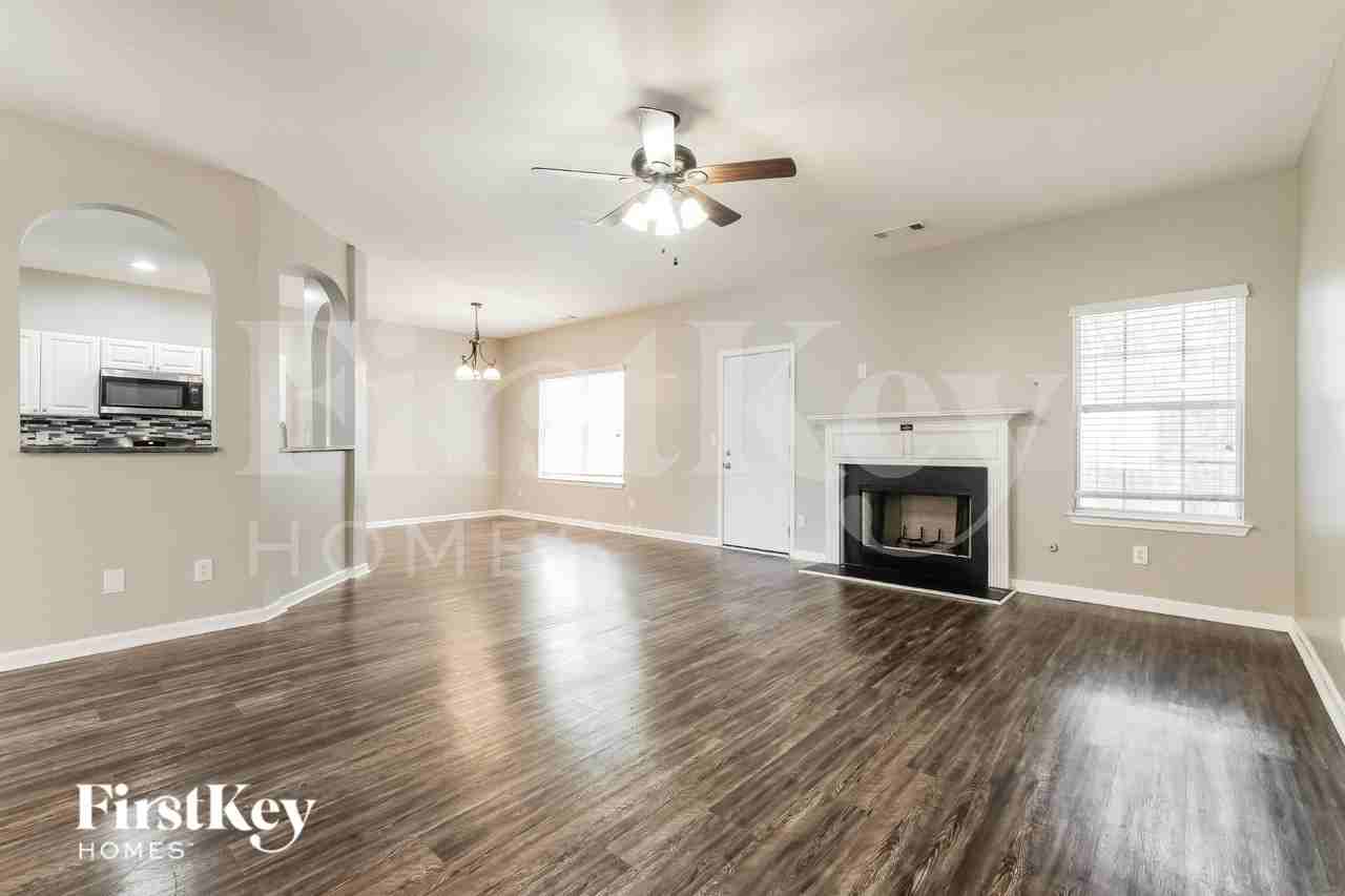 7864 Wrotham Cir - Photo 4 of 19