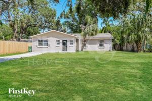 featured image of 7309 N Dartmouth Ave