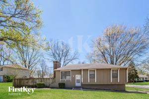 featured image of 700 Nw Oxford Dr