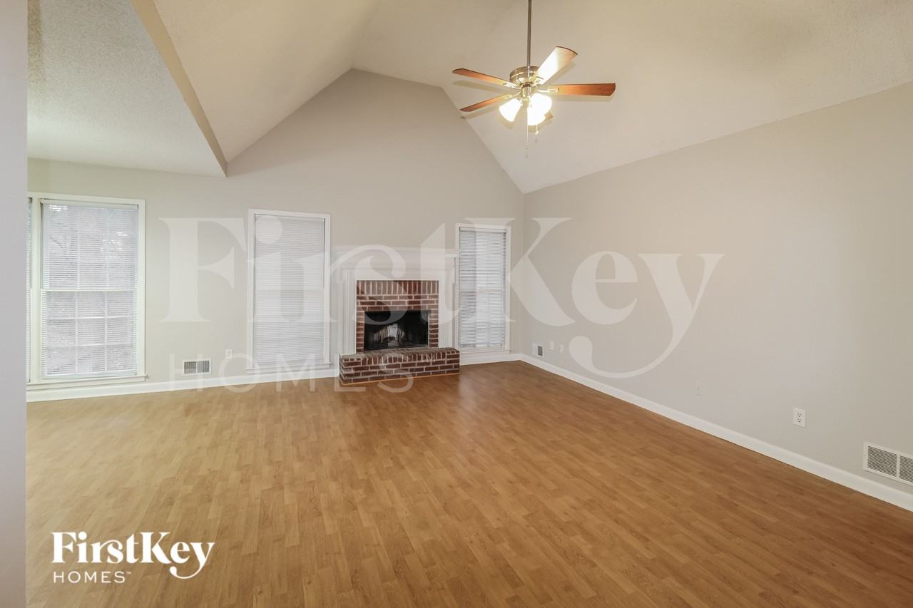 4725 Diggers Way - Photo 2 of 19