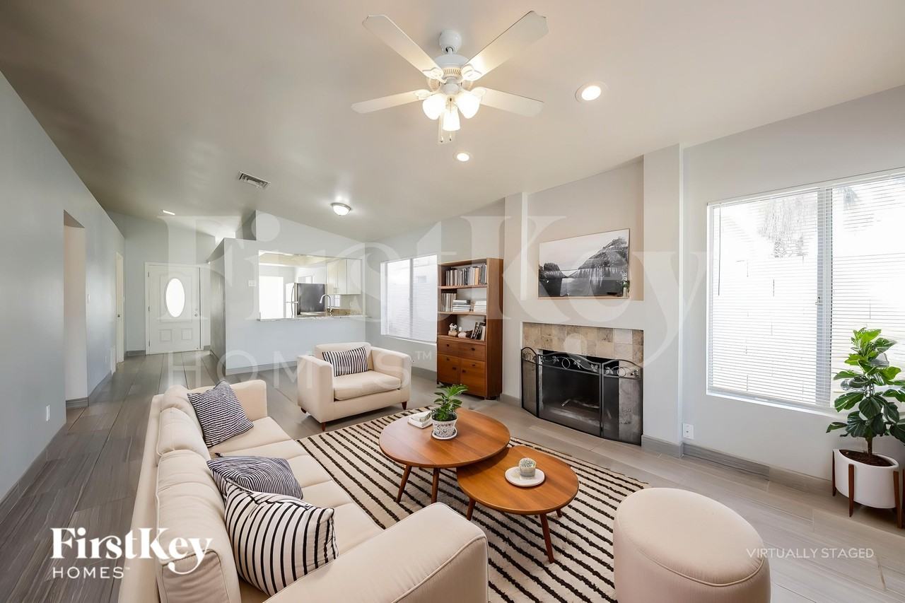 23818 N 38th Ave - Photo 4 of 18