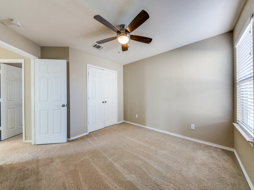 2607 Green Leaf Way - Photo 7 of 12