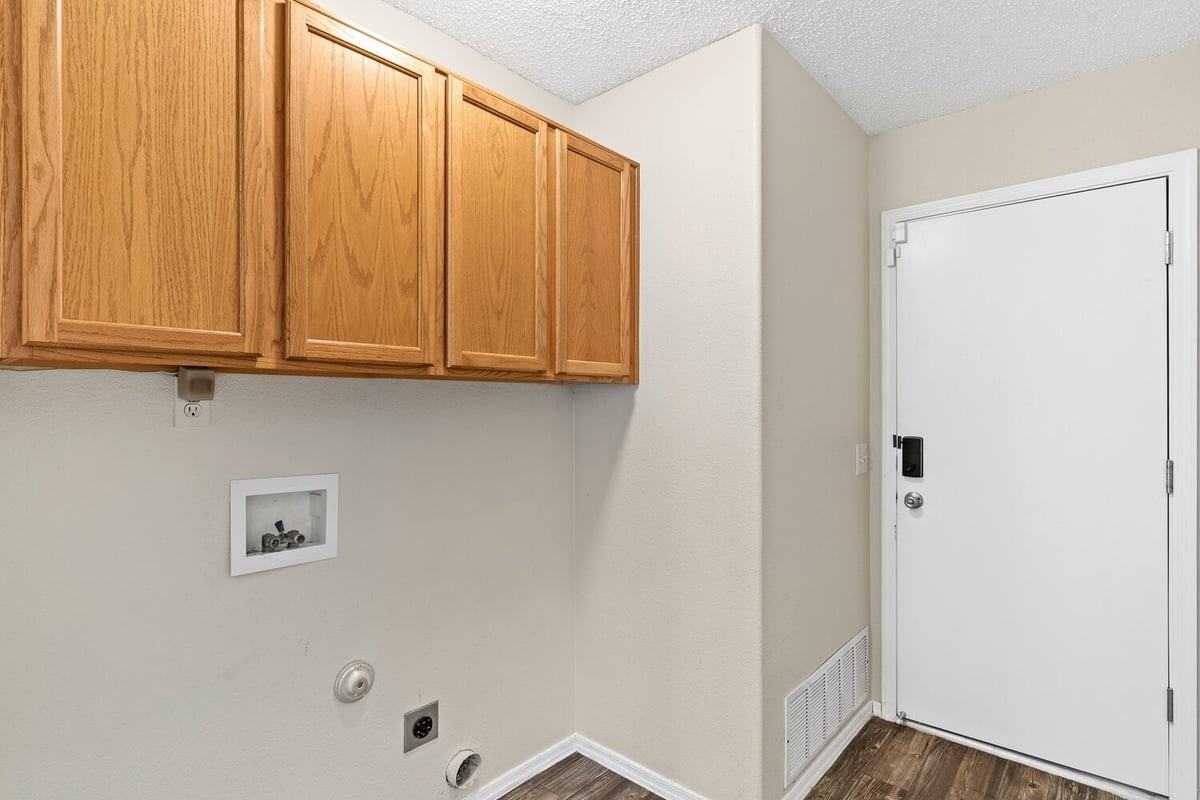 6098 S Place Du Lis - Photo 7 of 21