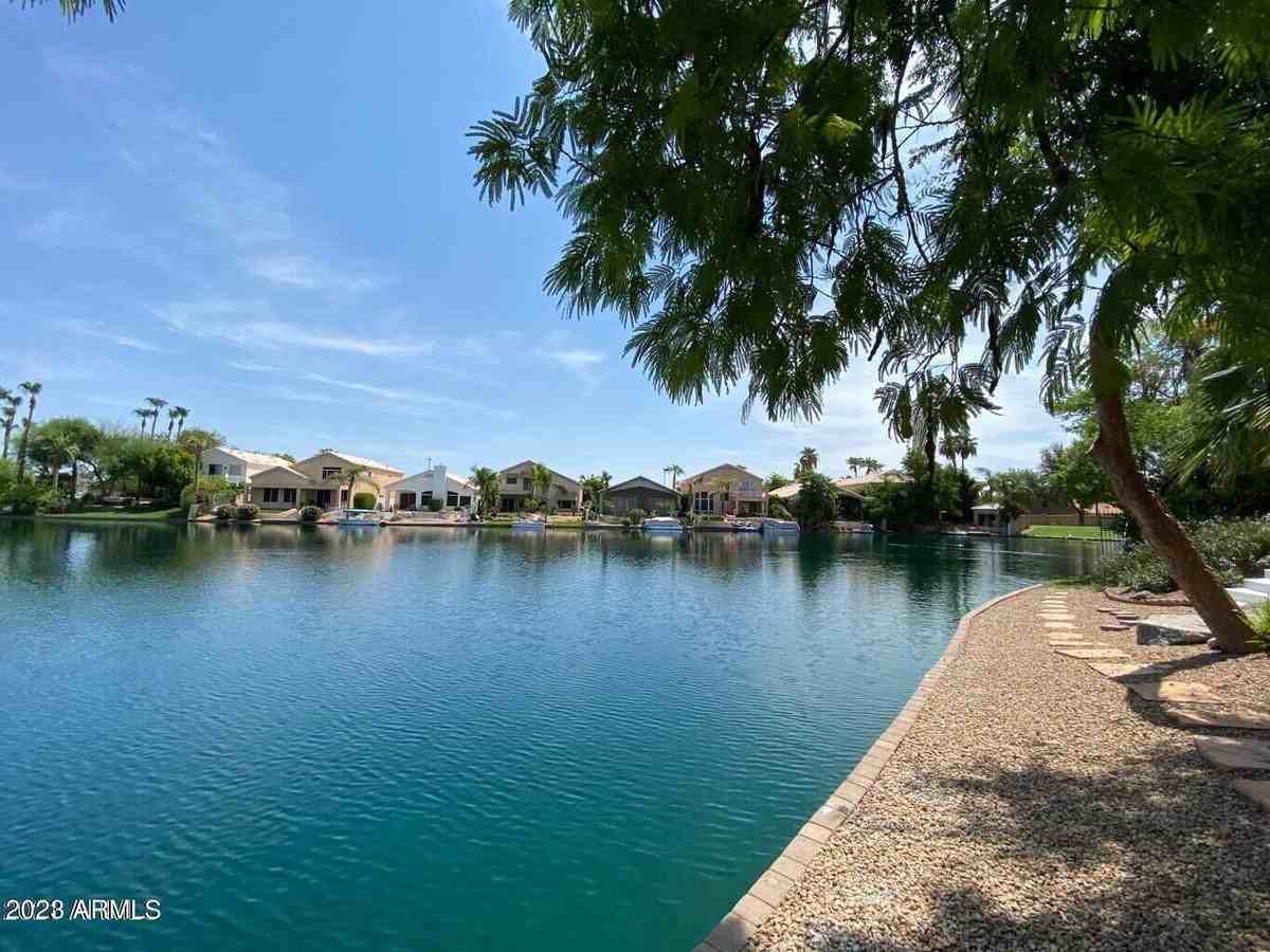 1406 W Lake Mirage Ct - Photo 2 of 50