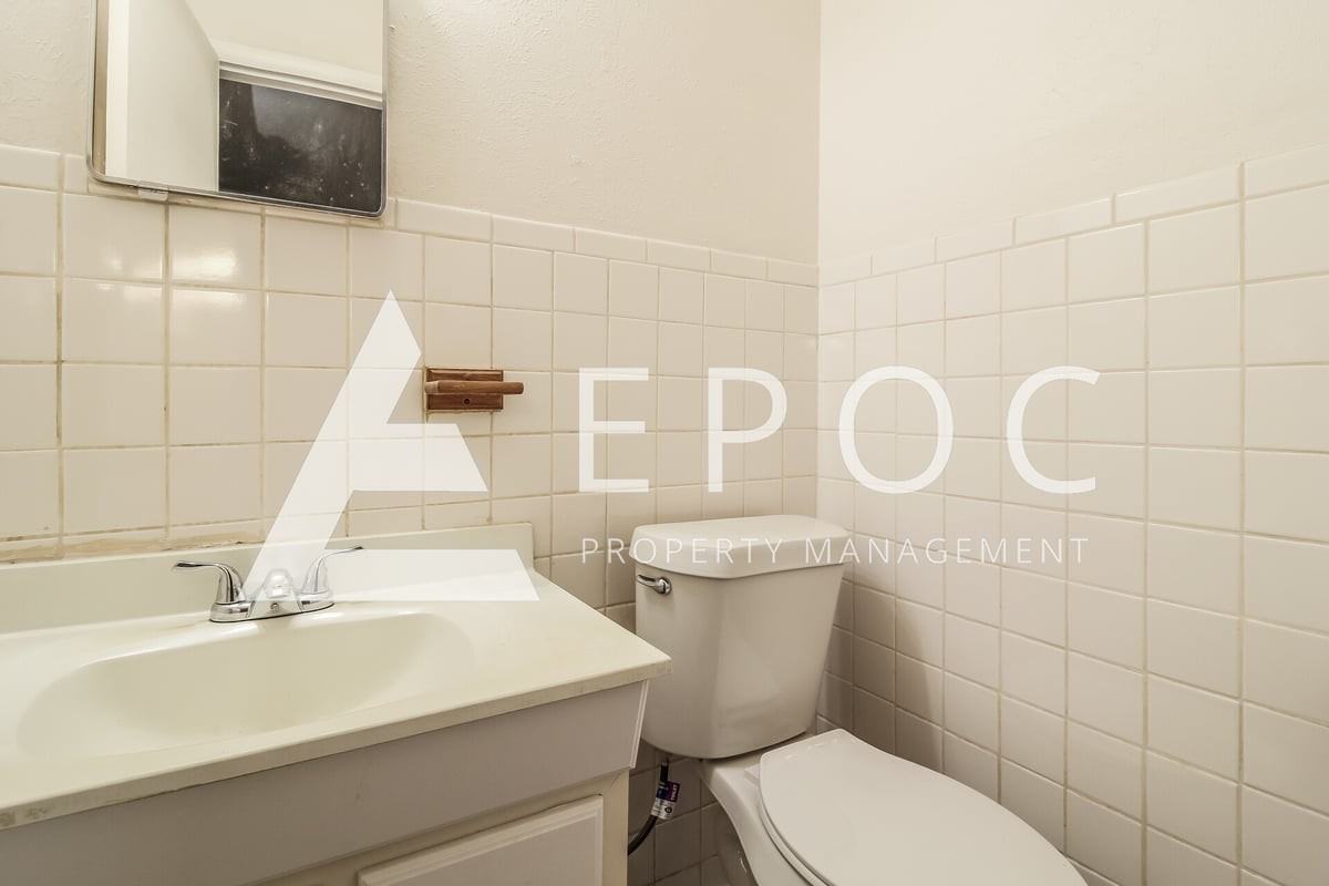 205 Loch Lomond Dr - Photo 5 of 15