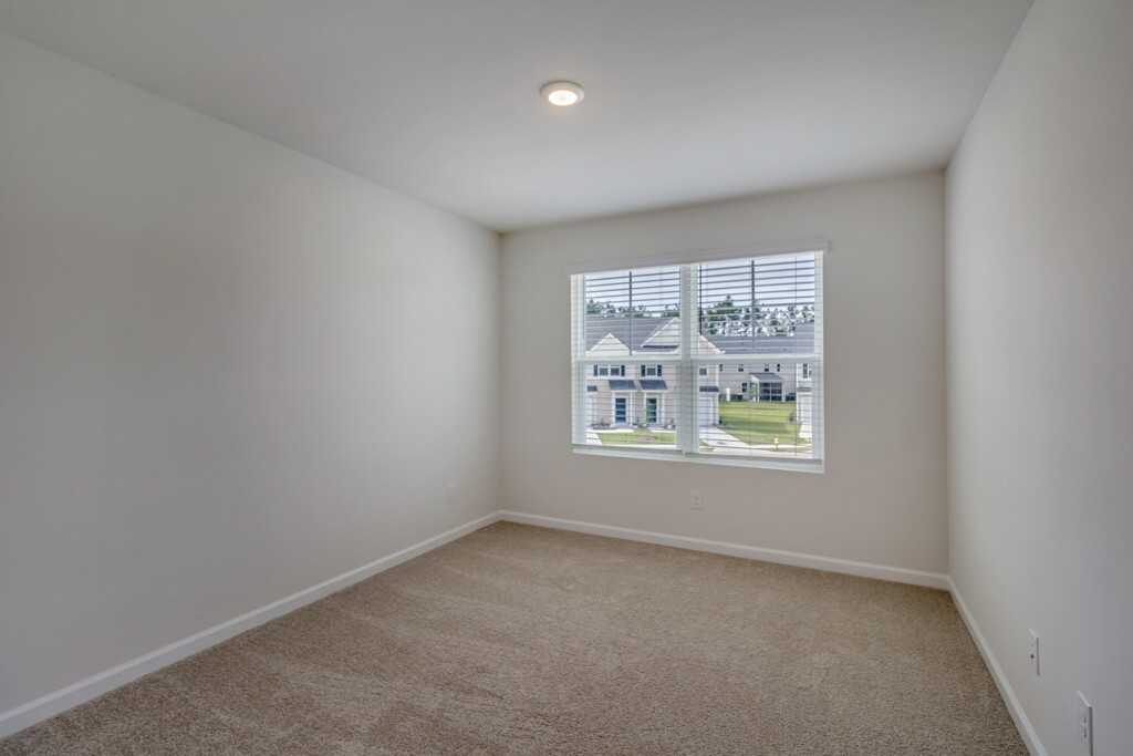 133 Congo Ct - Photo 4 of 21