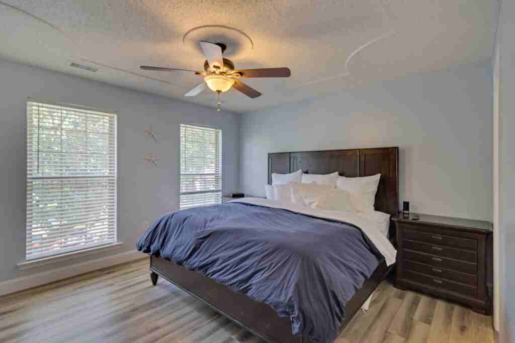 231 Parkview Ct - Photo 7 of 13