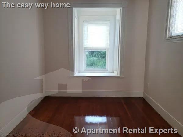 18 Marcella St - Photo 5 of 9