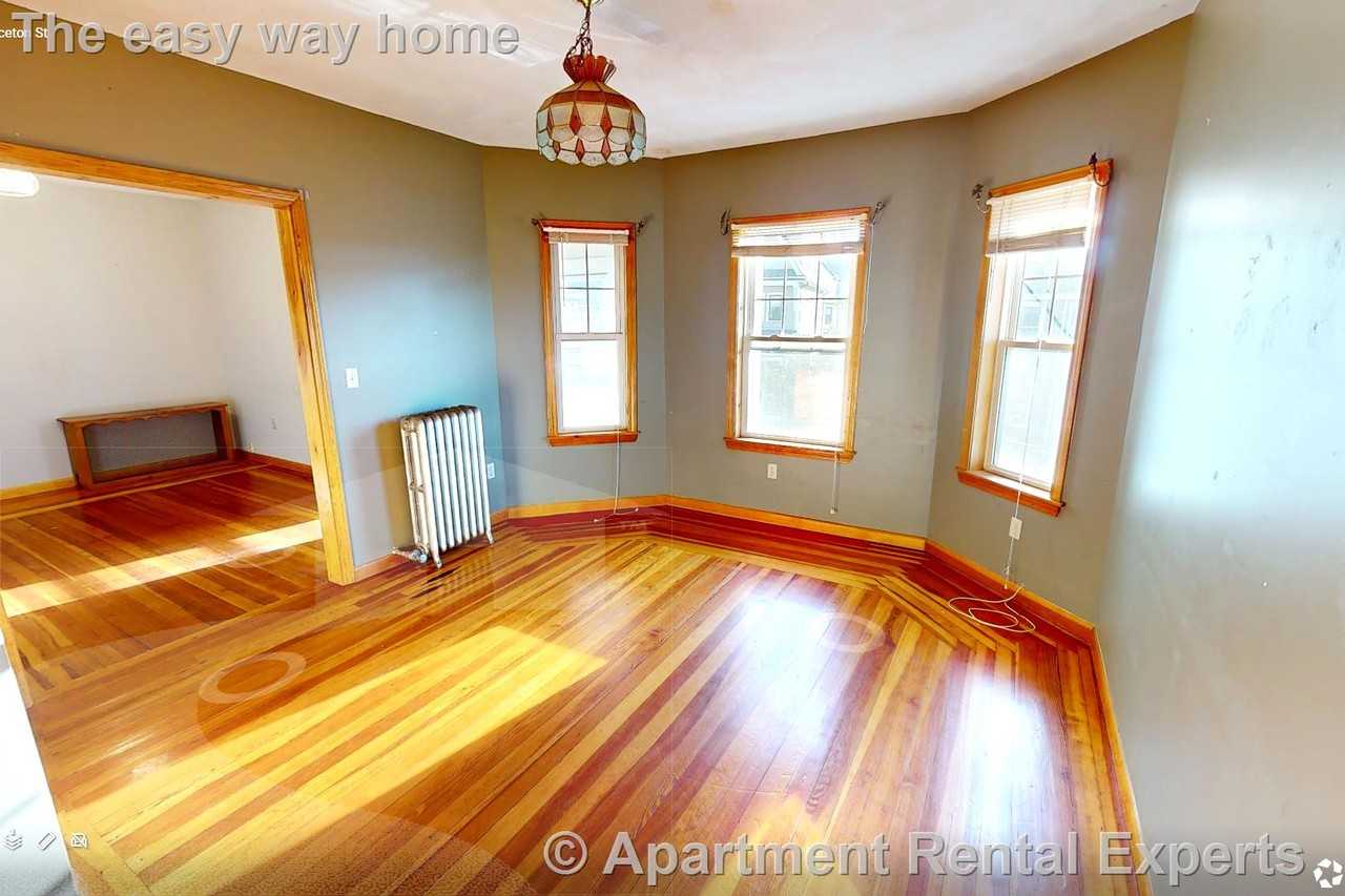 27 Princeton St #2 - Photo 4 of 21