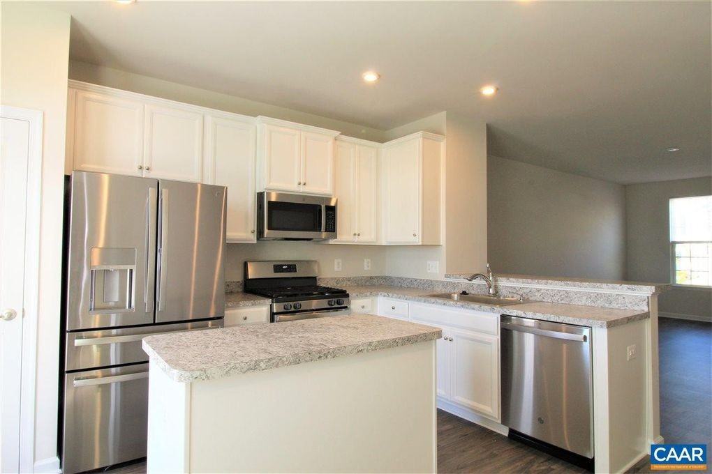 2087 Elm Tree Ct - Photo 4 of 19