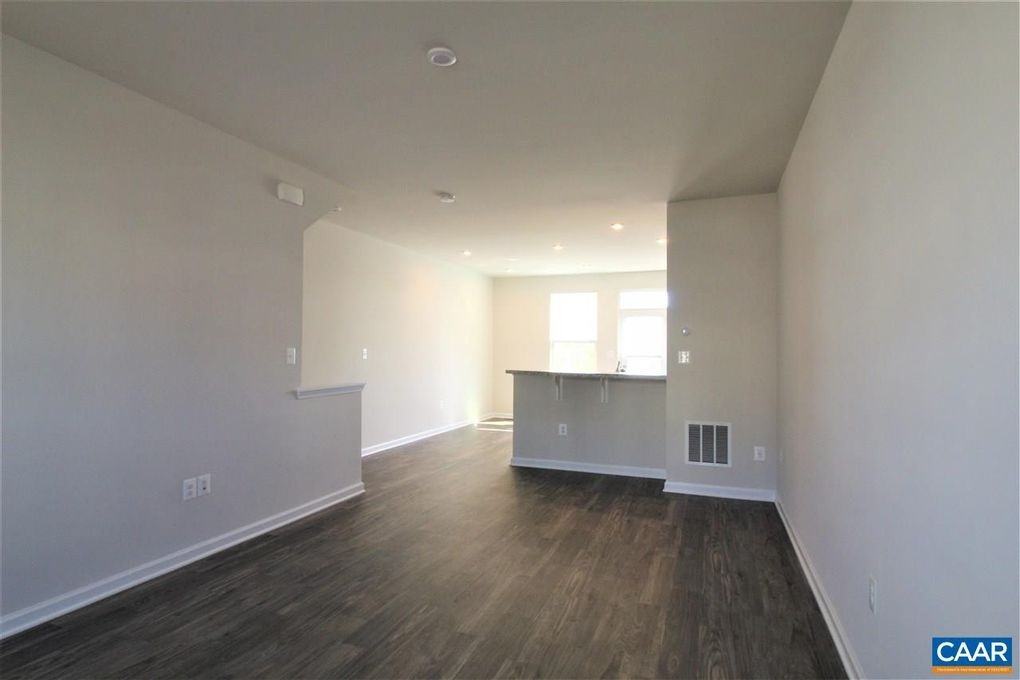 2087 Elm Tree Ct - Photo 5 of 19