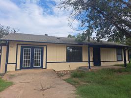 featured image of 851 Aspen Ln