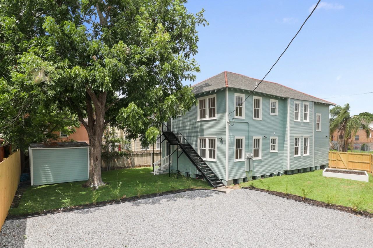 2700 Soniat St #2702 - Photo 2 of 17