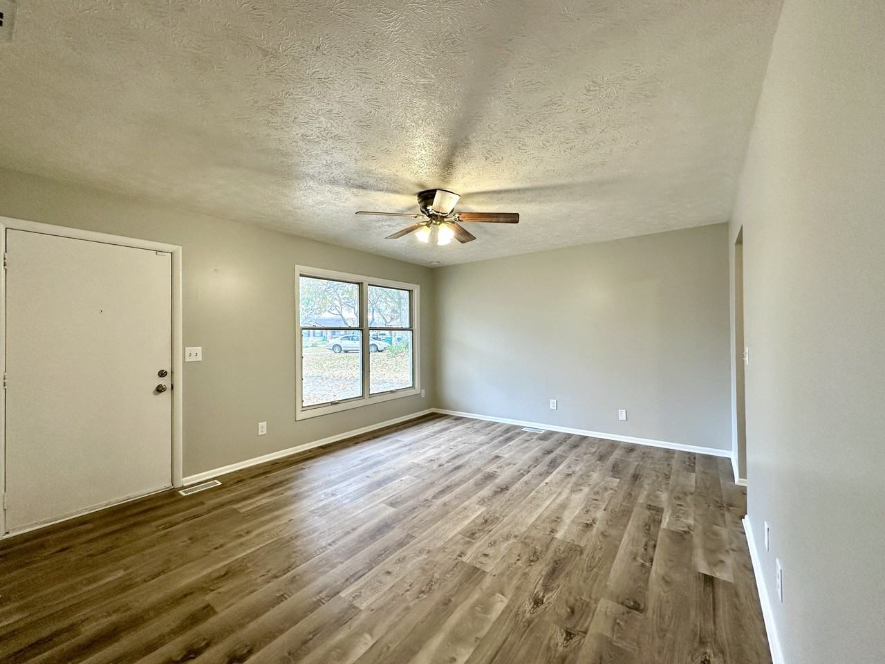 120 Cavalry Ct - Photo 6 of 25