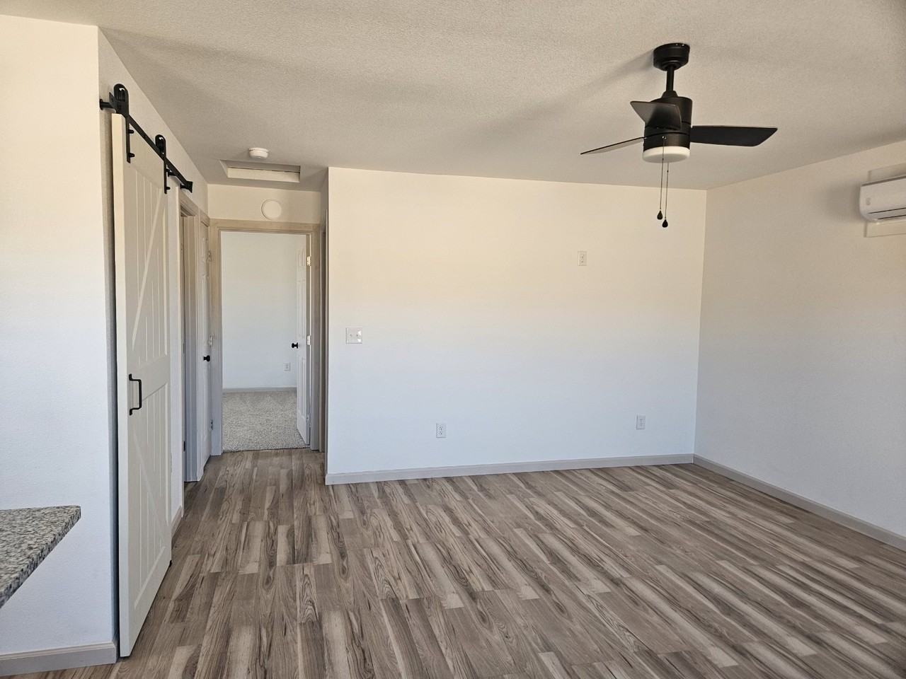 2405 Holly Ave #C - Photo 6 of 15