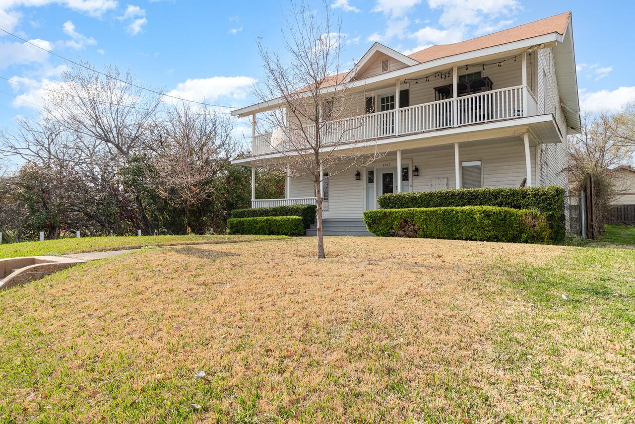 4505 Worth St #A - Photo 3 of 16