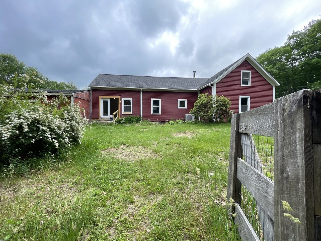 243 Back Nippen Rd - Photo 3 of 50