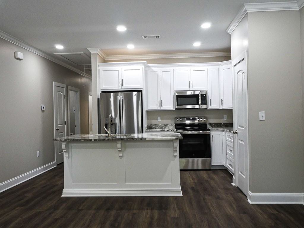 1366 Summer Cir - Photo 4 of 22