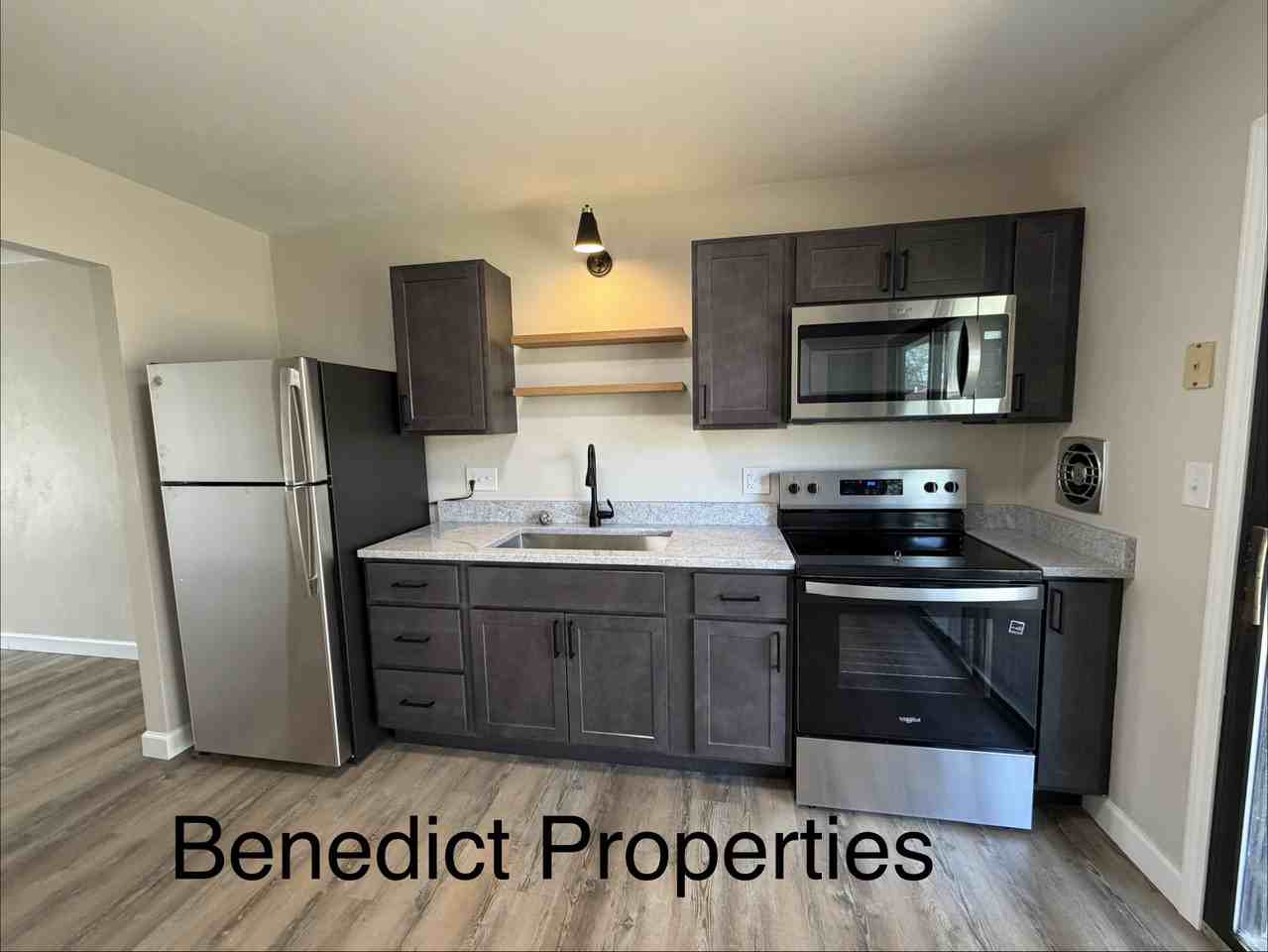 31 E Maple St #31 - Photo 5 of 13