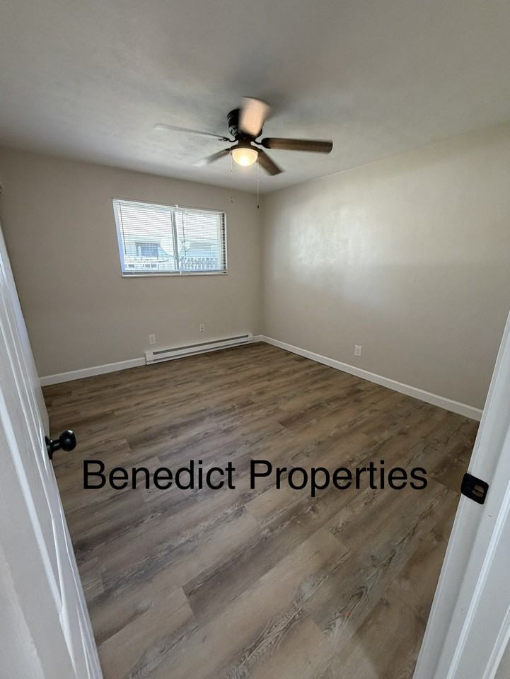 31 E Maple St #31 - Photo 6 of 13