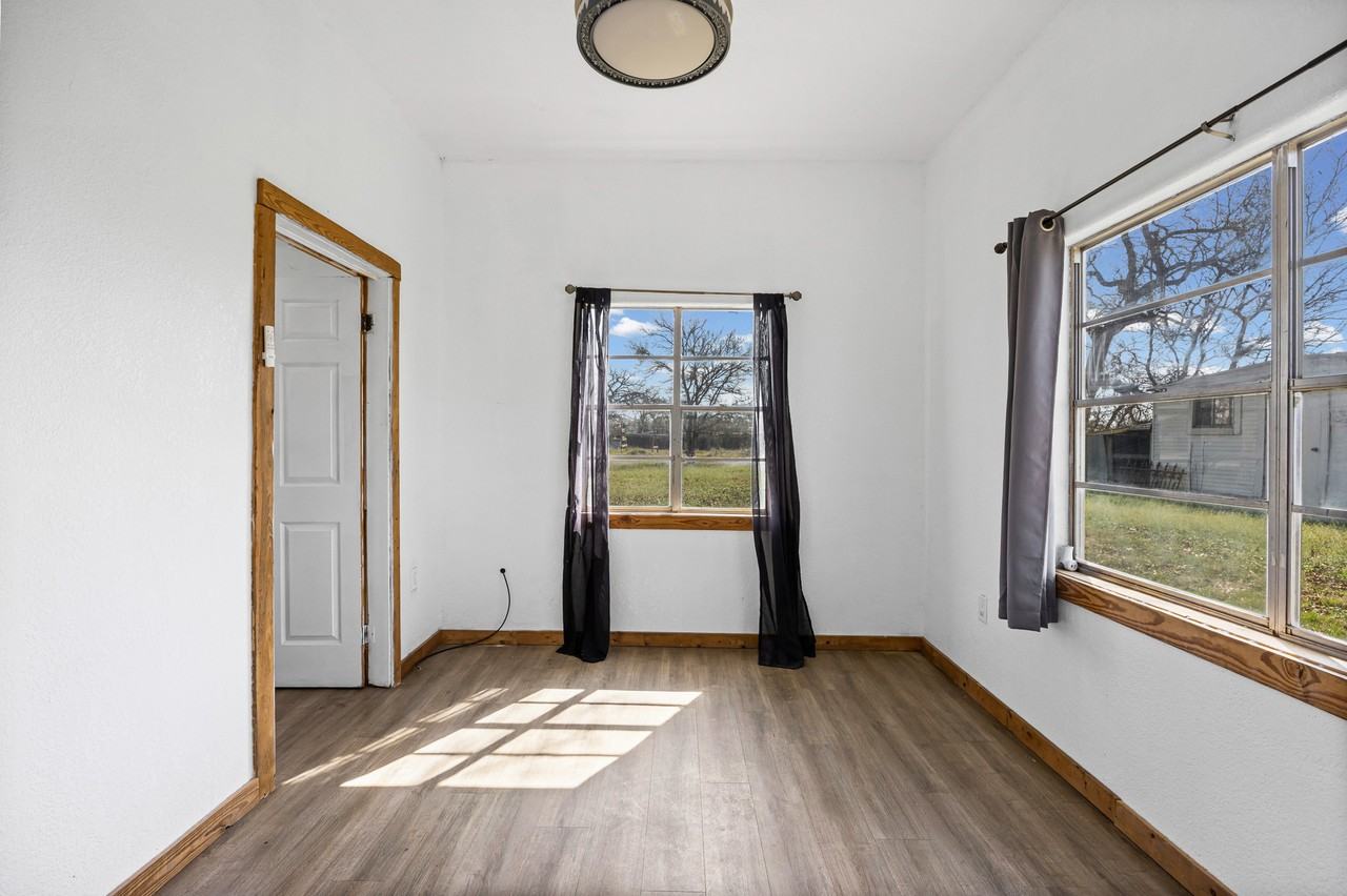 1418 Kingshill Dr - Photo 7 of 31