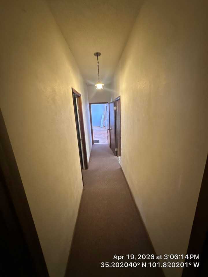 901 S Roberts St - Photo 4 of 18