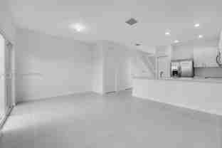 2619 Se 28th Dr #2619 - Photo 1 of 1