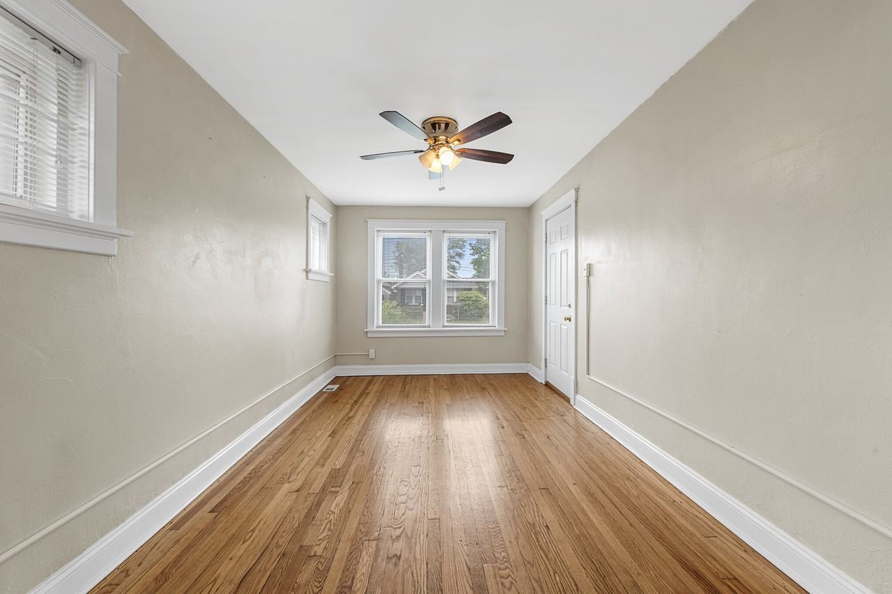 6019 Scanlan Ave #1E - Photo 2 of 16