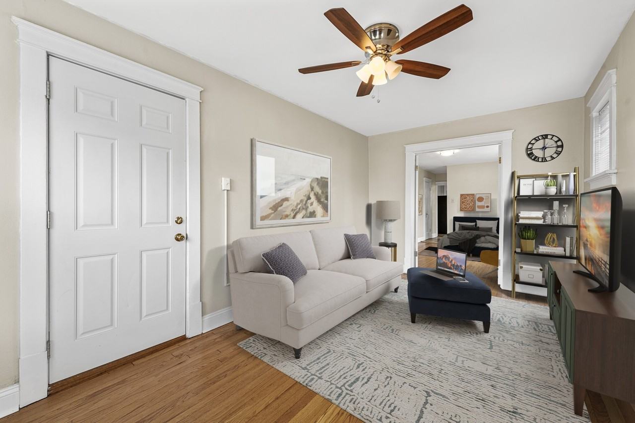 6019 Scanlan Ave #1E - Photo 3 of 16