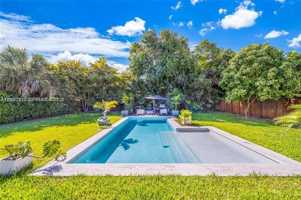 featured image of 3531 Sw 1st Ave