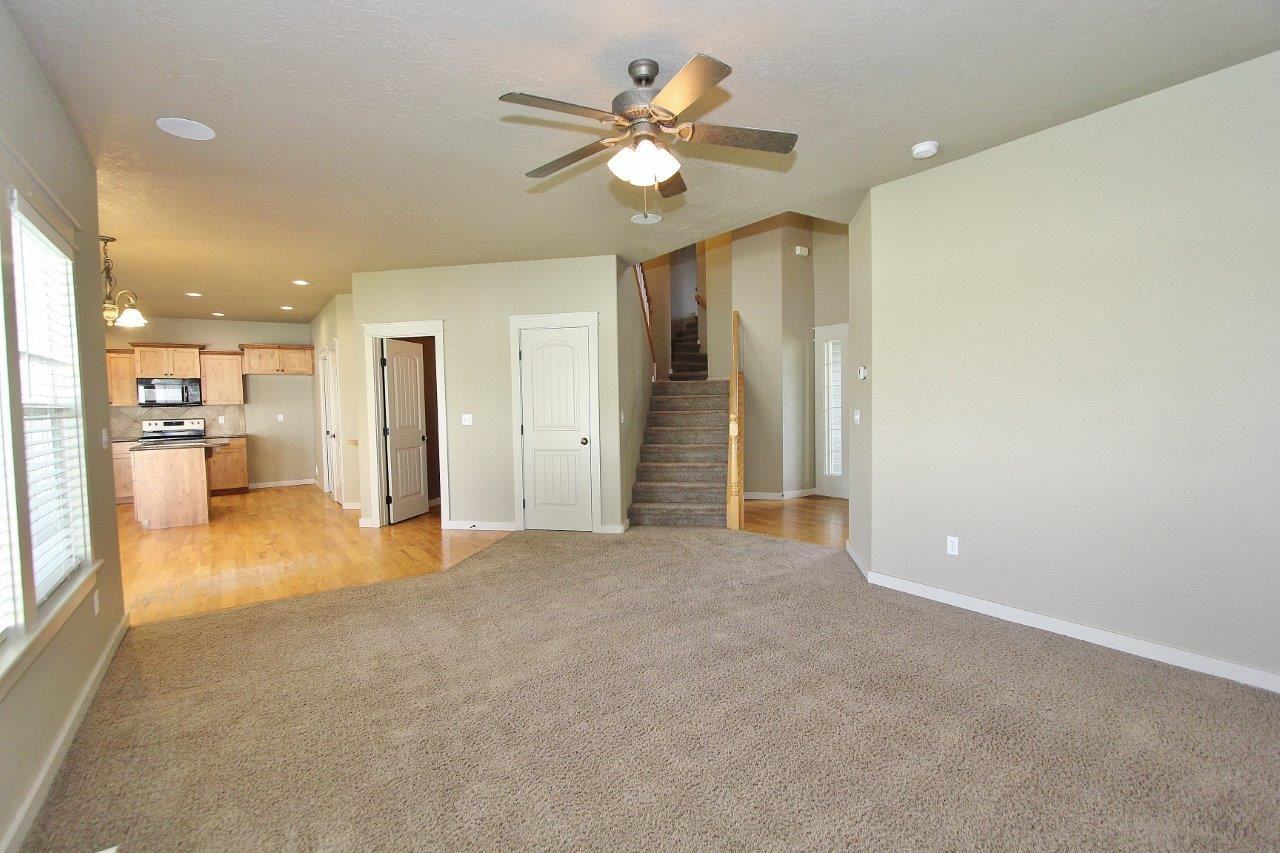 5256 W Mcmurtrey St - Photo 6 of 33