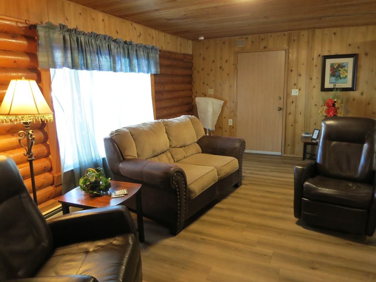 4829 Da Niece St #B - Photo 3 of 13