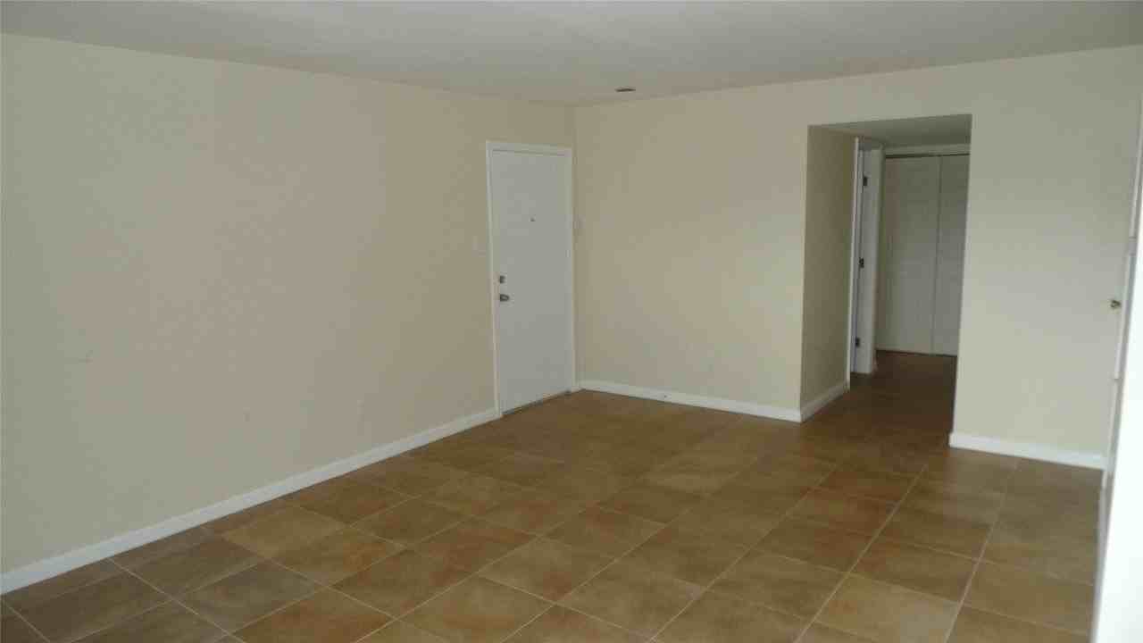 16111 Aspenglen Dr - Photo 3 of 21