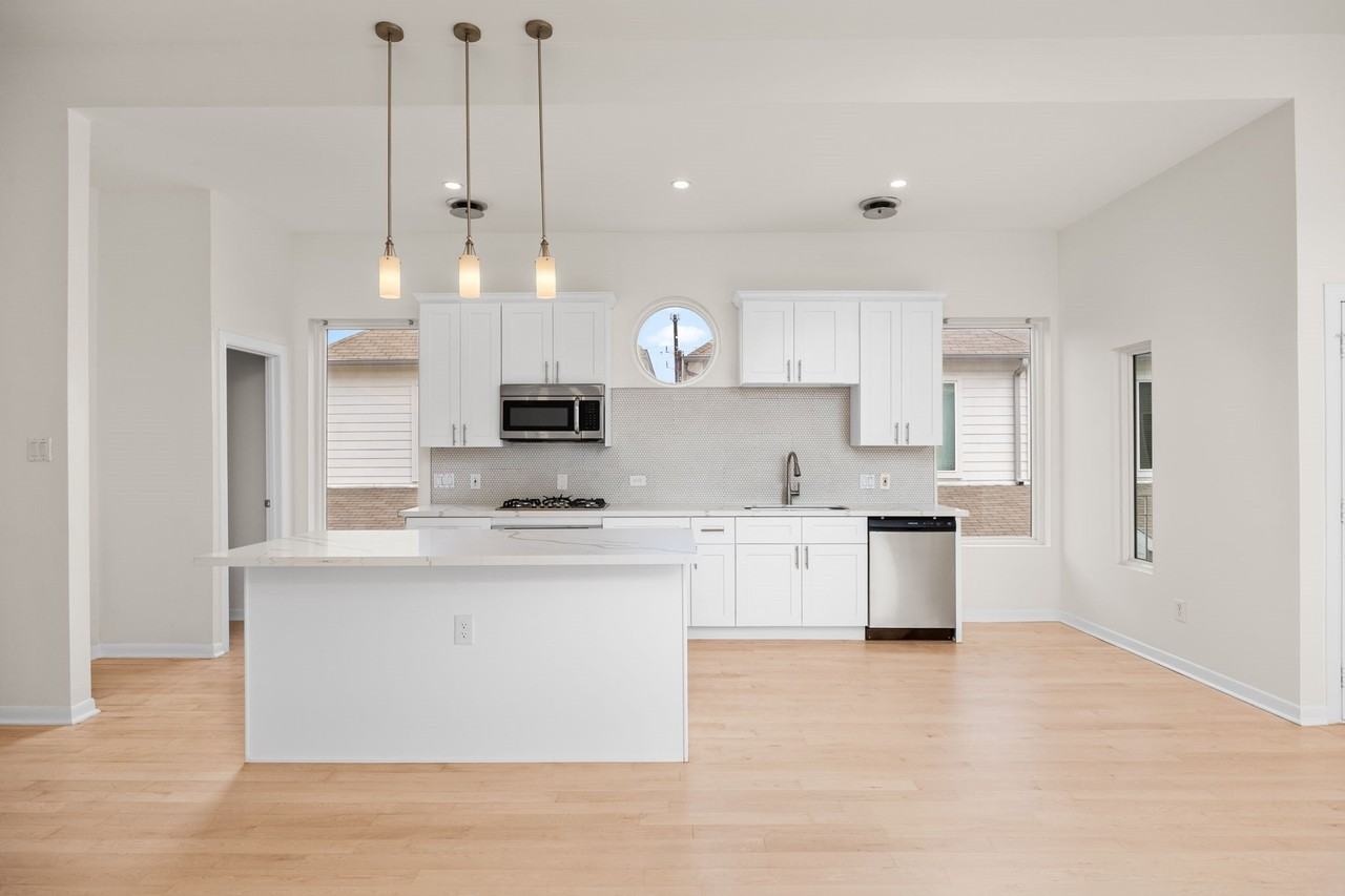 5632 Kiam St - Photo 4 of 29