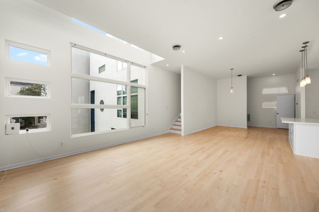 5632 Kiam St - Photo 6 of 29