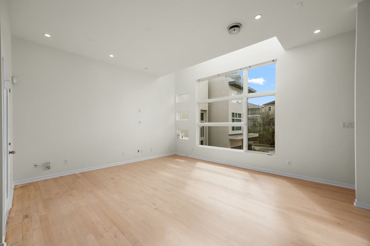 5632 Kiam St - Photo 7 of 29