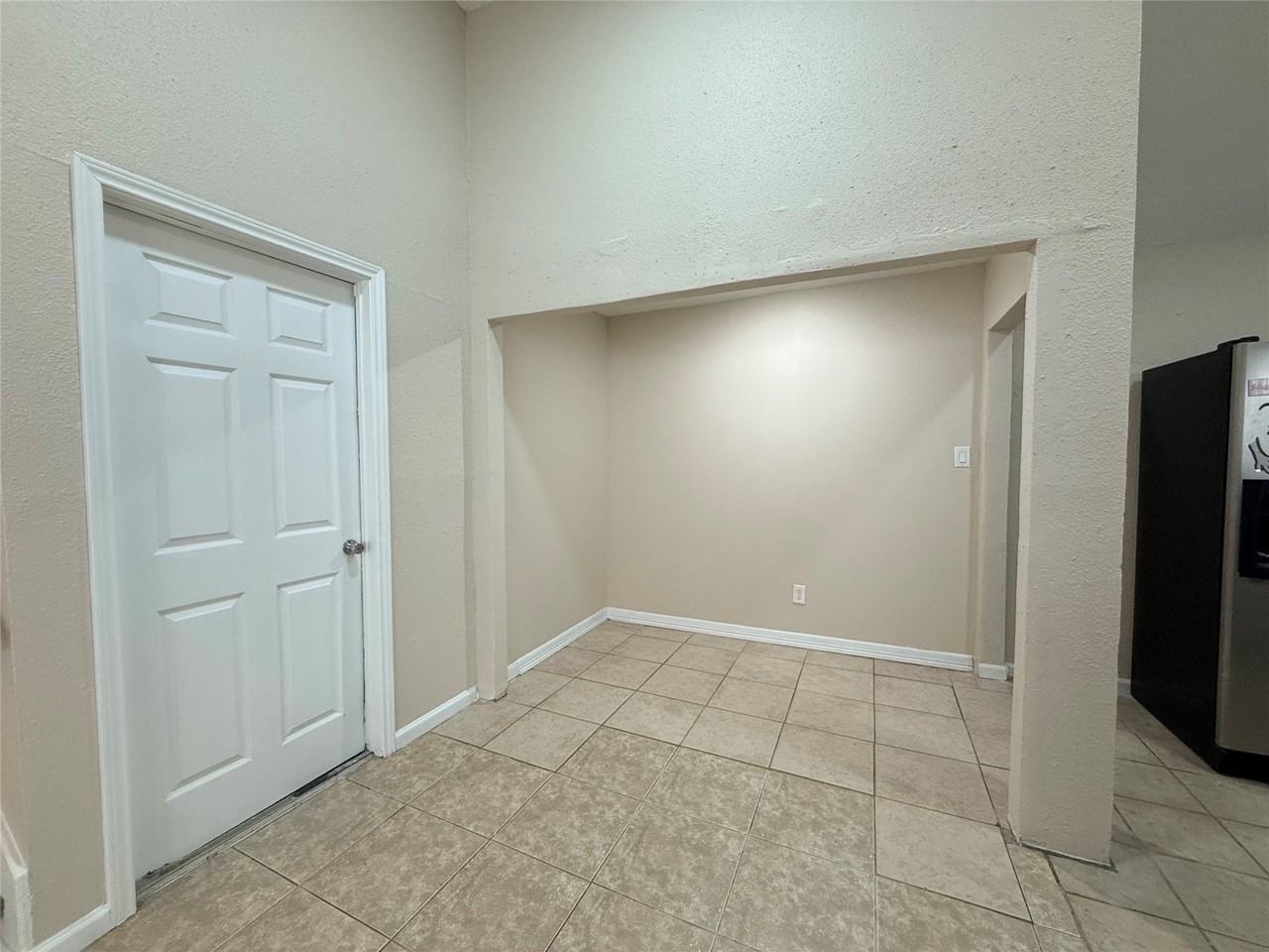 11530 Springshire Dr - Photo 7 of 17