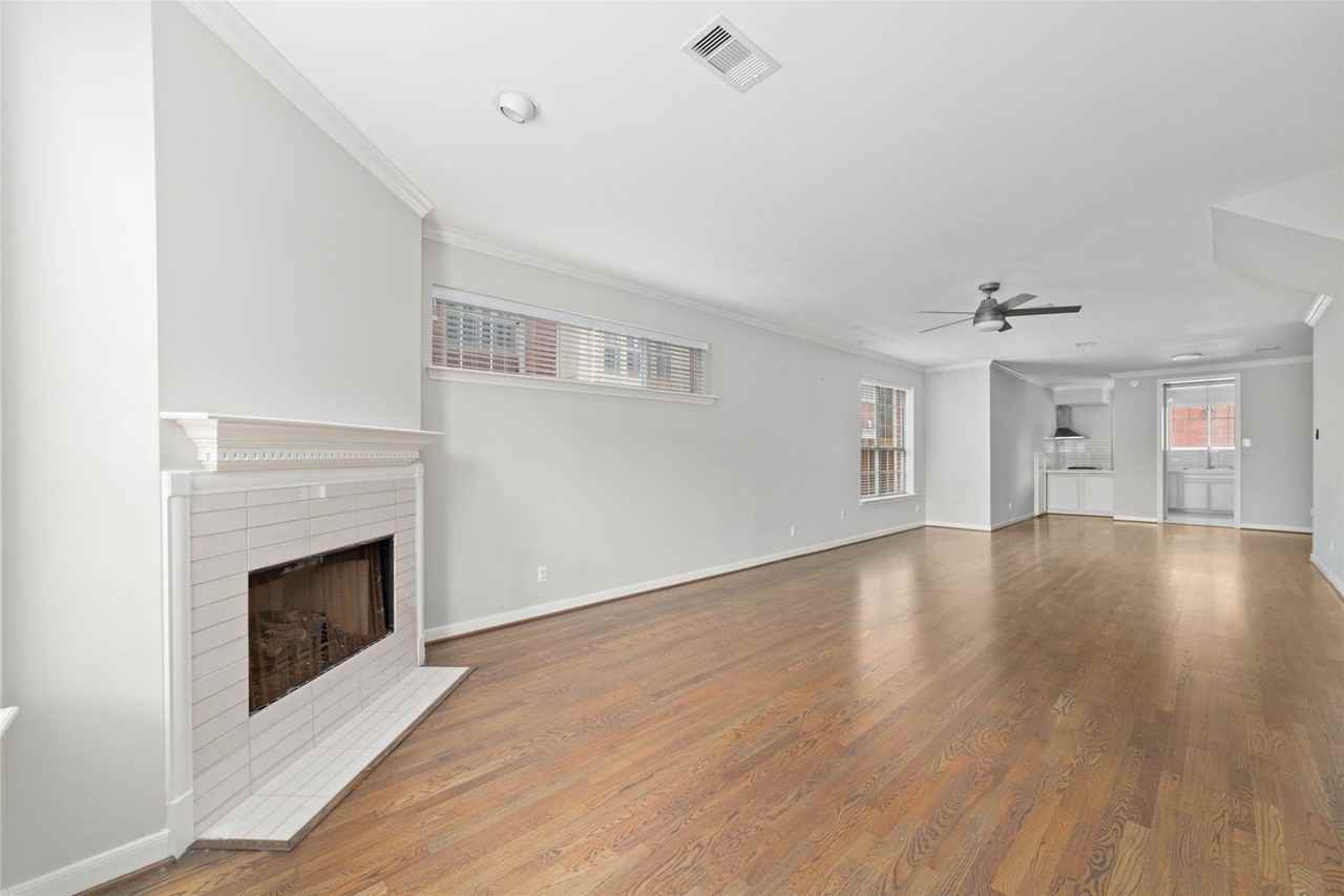 1516 Park St - Photo 4 of 20
