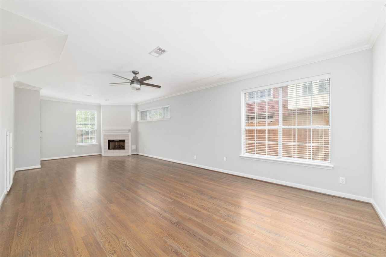 1516 Park St - Photo 6 of 20