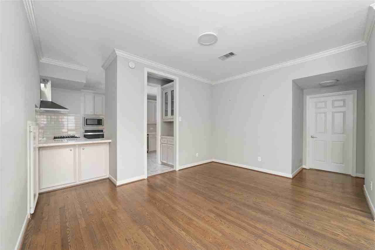 1516 Park St - Photo 7 of 20