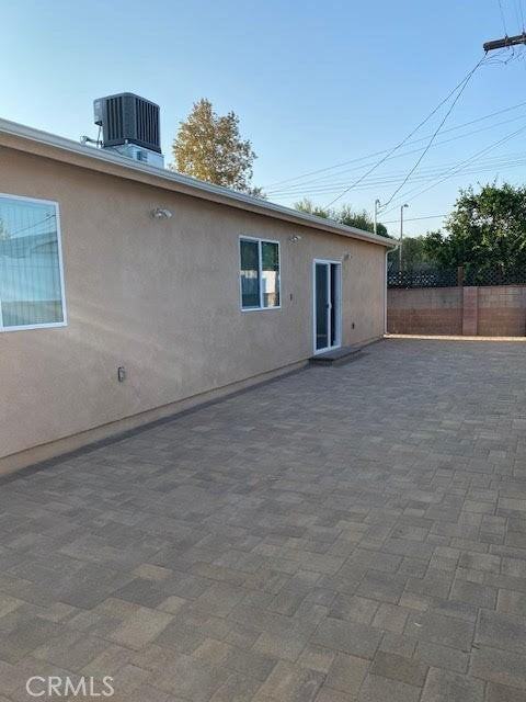 6954 Jellico Ave - Photo 3 of 23