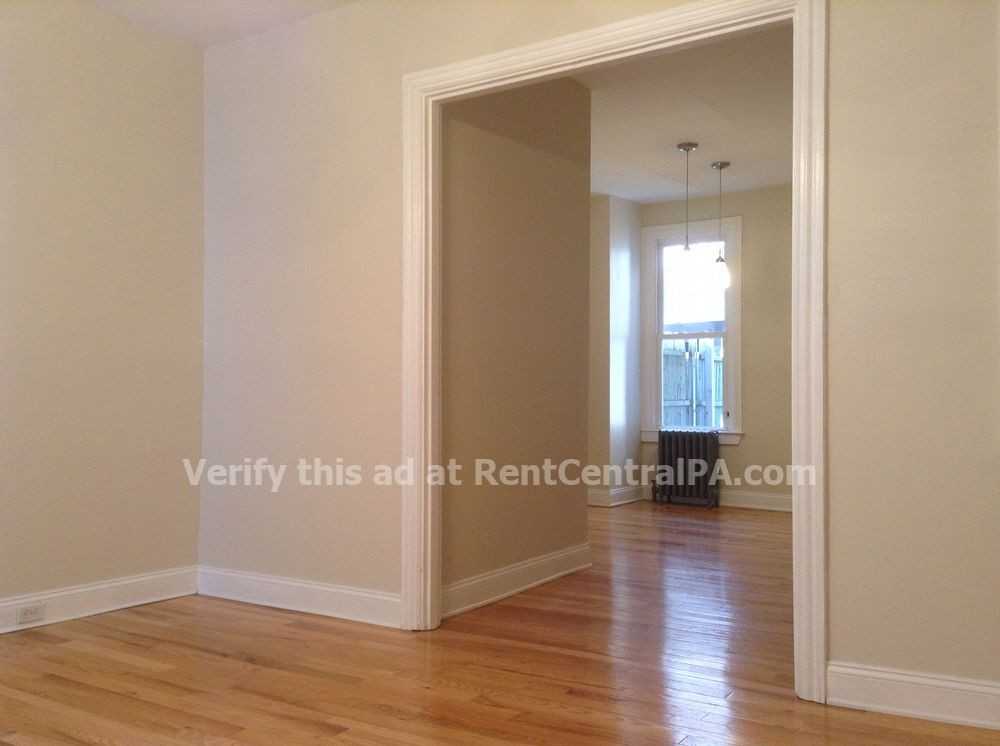 584 Showers St - Photo 3 of 25