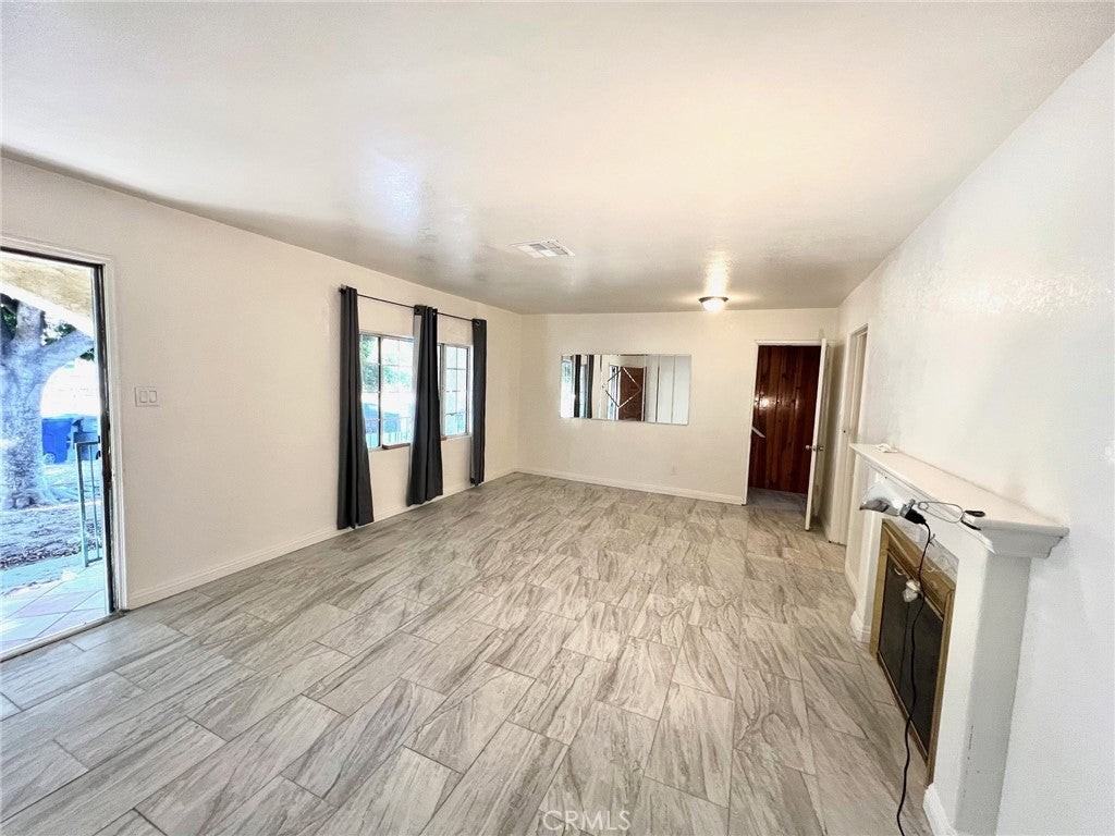 1263 Lomita Rd - Photo 4 of 21