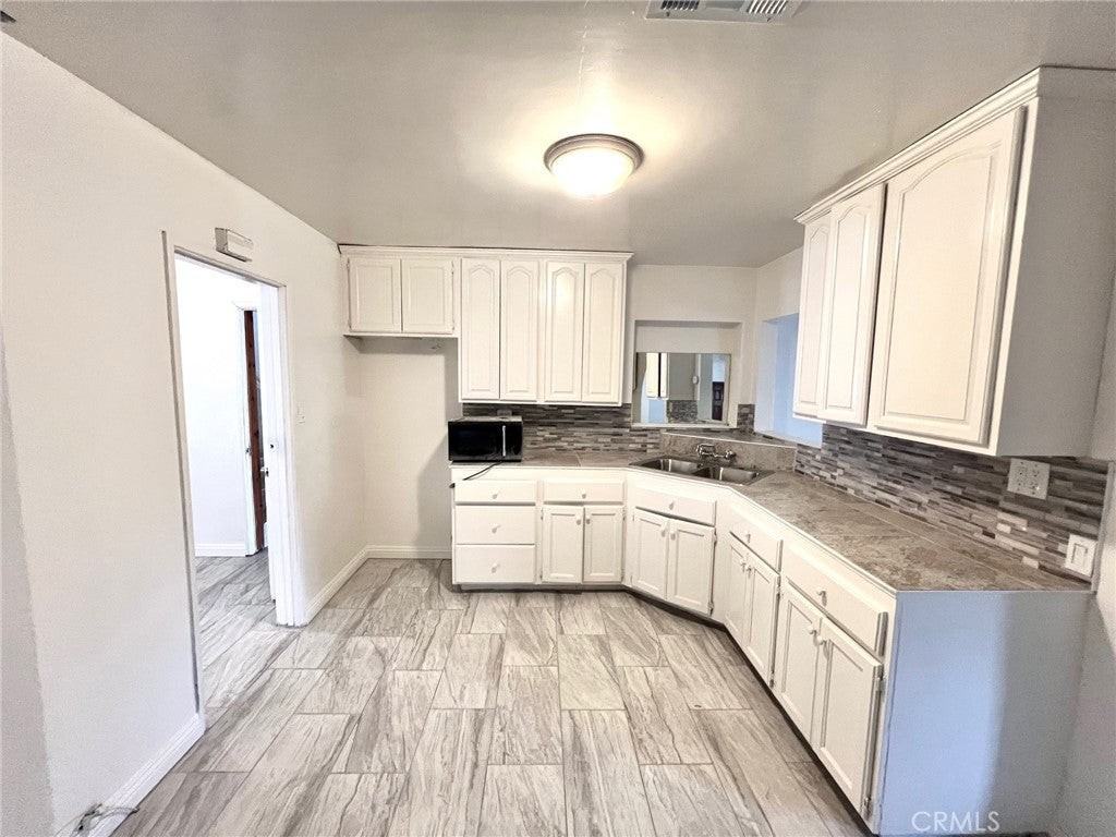 1263 Lomita Rd - Photo 6 of 21