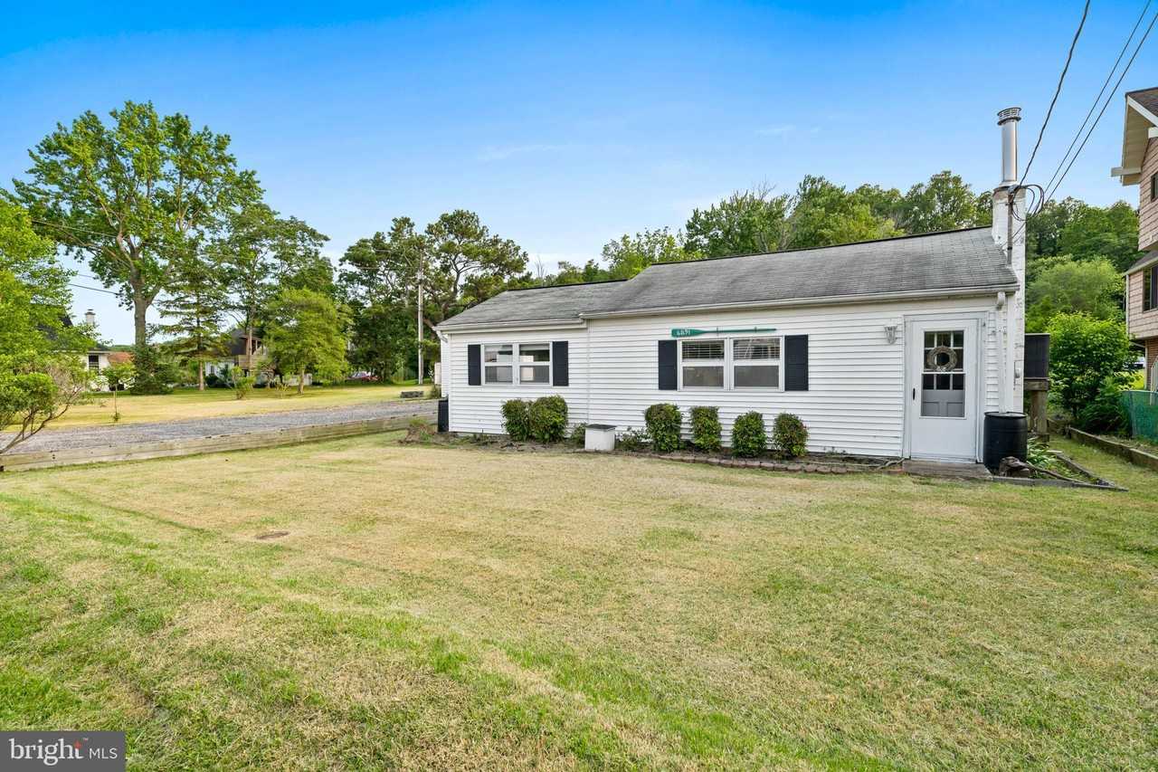 6591 Long Beach Dr - Photo 6 of 50