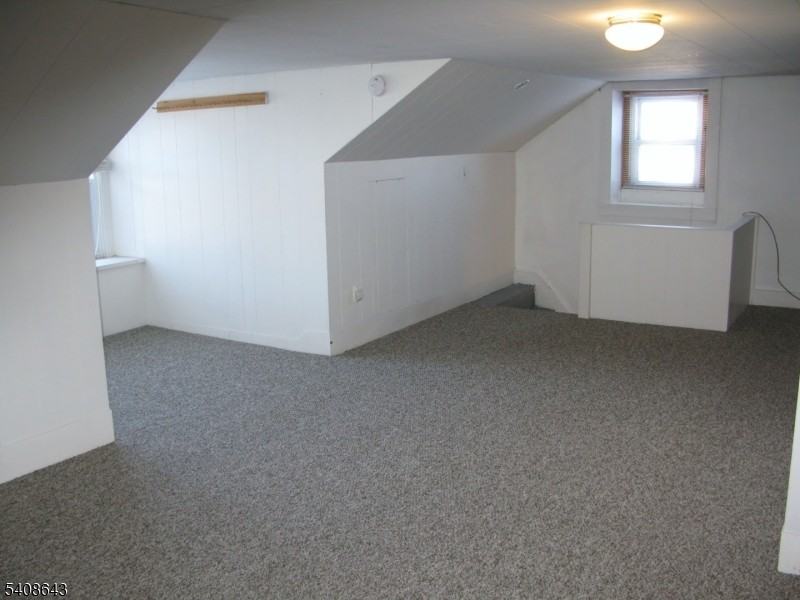 41 Bridge St - Photo 6 of 17