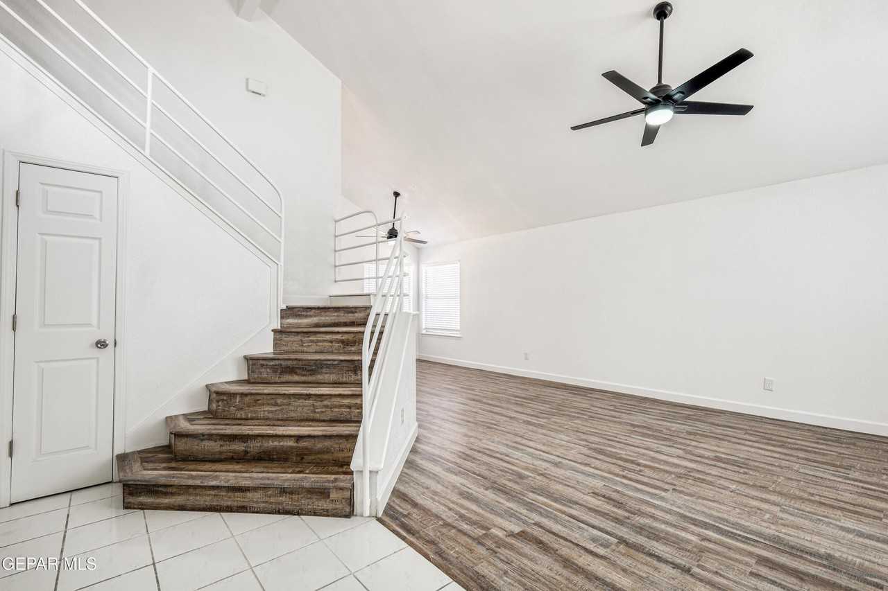 1229 Diamond Cove Pl - Photo 7 of 50