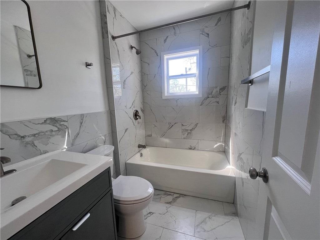 43 Lawton St - Photo 4 of 10